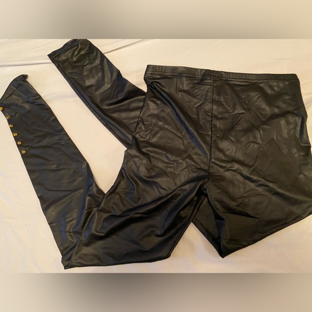 Pleather leggings with gold spike accent